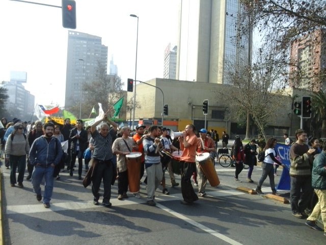 isavestruz's tweet photo. Marchando por la defensa de nuestros glaciares #NoALeyDeDestrucciónGlaciar https://t.co/Yda3IU06VY