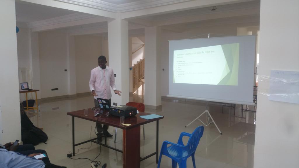 yabsi1er's tweet photo. #DataCampBF Ce grp a bossé sur les structures sanitaires et pharmaceutiques du #Burkina, avec 4 solutions à la clé https://t.co/o0zCTIove4