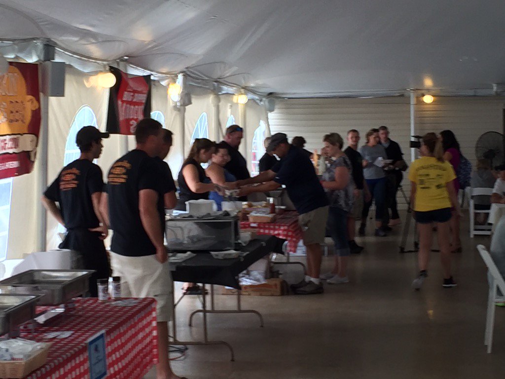 LoopRewardsInc's tweet image. Come on down to Traditions today between 12-5 for the 1st Binghamton BBQ Battle! Tickets avail at door!