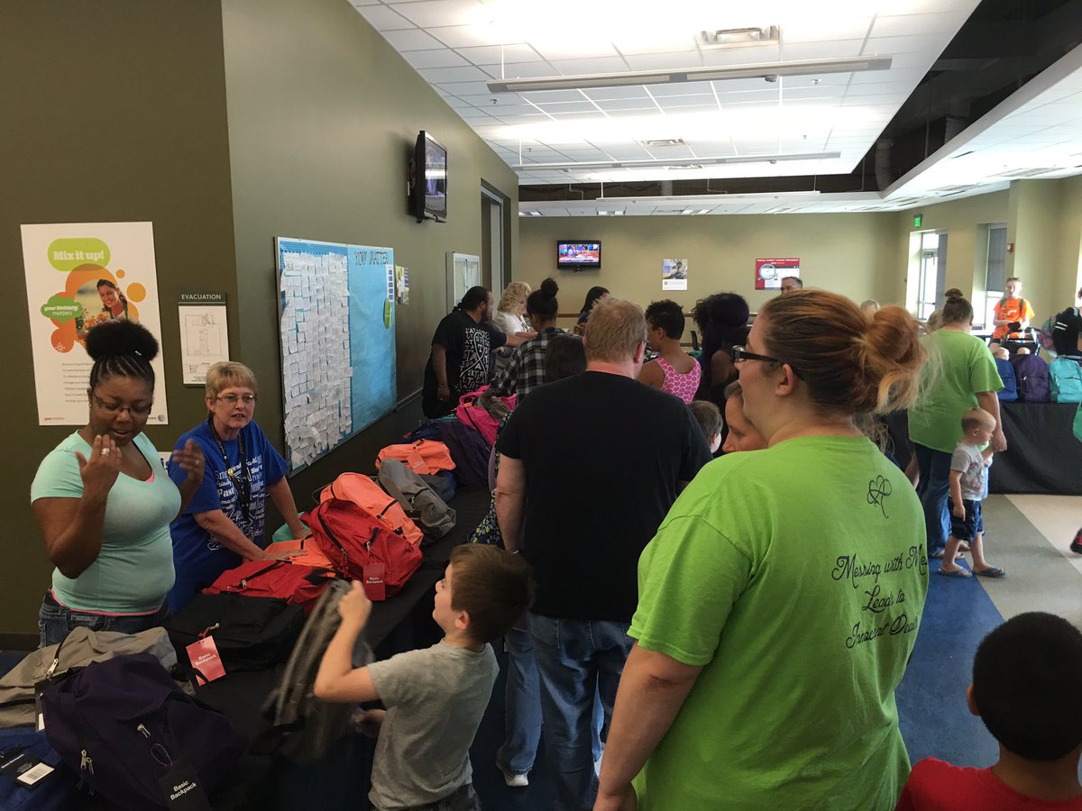 evv_cc's tweet photo. More of #backpack2016! C'mon out and see us! Treats for the kids and school supplies! @LisaKLuff @alysonwoodard https://t.co/sc0gb0TGbD