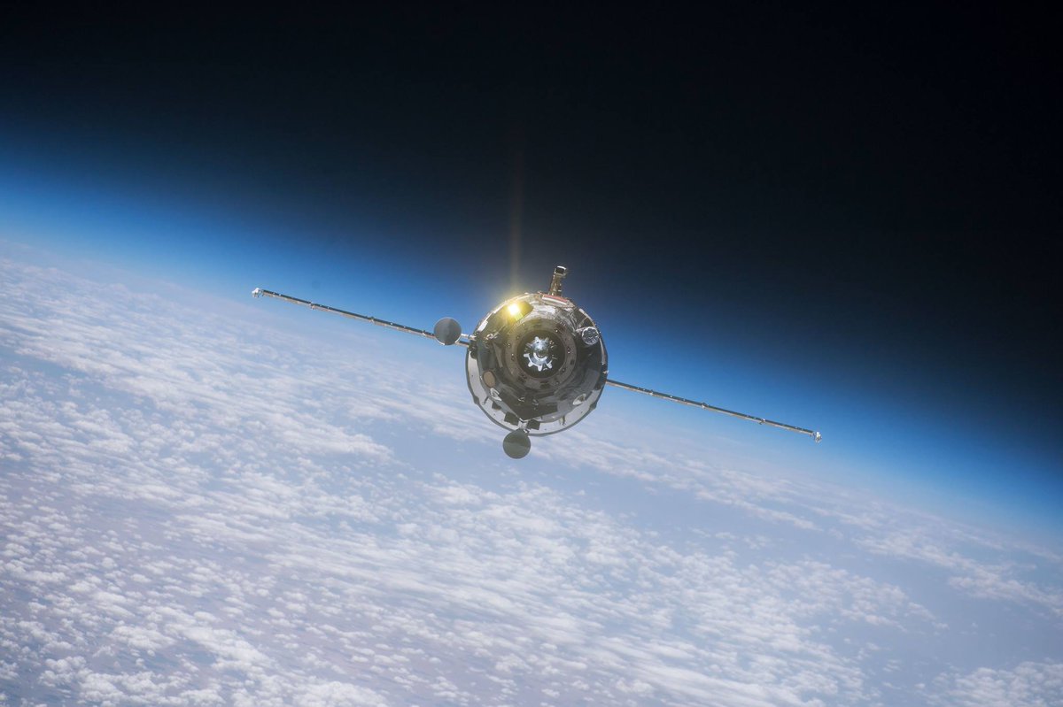 Space_Station's tweet photo. It was busy this July at the station when one spacecraft departed and three more arrived. https://t.co/s40IGvL4QK https://t.co/hCfTzORSnD