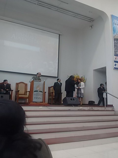 Melovp4's tweet photo. Entrega de certificados #Caleb8.0 #YoVoy  @AdventistasAPCE  :) https://t.co/INyd61n2Hz