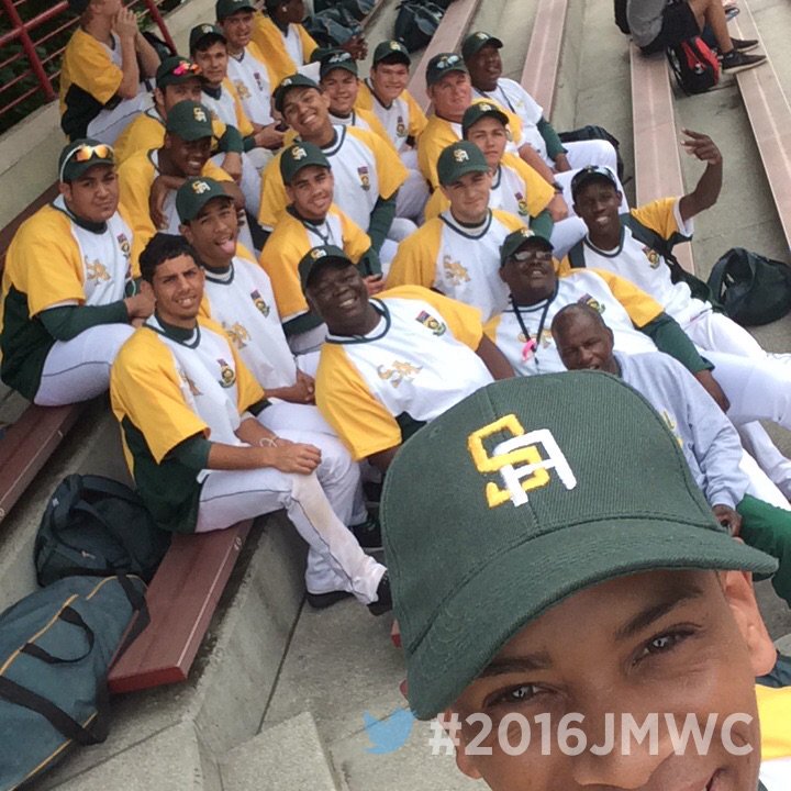 South Africa team selfie before today's game against Botswana! #2016JMWC