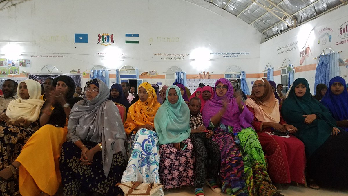 GaroweBookFair's tweet photo. Prominent women activists Aisha #Gelle and Fatima #Jibril witness conclusion of #GIBF2016. https://t.co/wiOhGTChDg