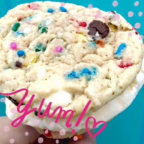 Summer days call for ice cream sandwiches! We're hanging out at <a href="/ClearforkPark/">Clearfork Food Park</a> &amp; <a href="/FWFoodPark/">Fort Worth Food Park</a> for the day!