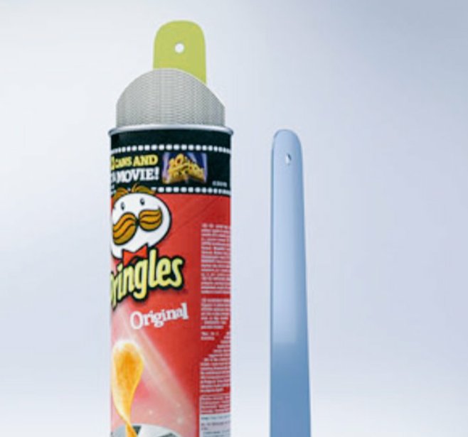 UslessInvention's tweet image. This tool takes out your pringles JUST PUT IT IN A FUCKING PLATE IF YOU CANT REACH THE CHIPS, WASTE OF MONEY