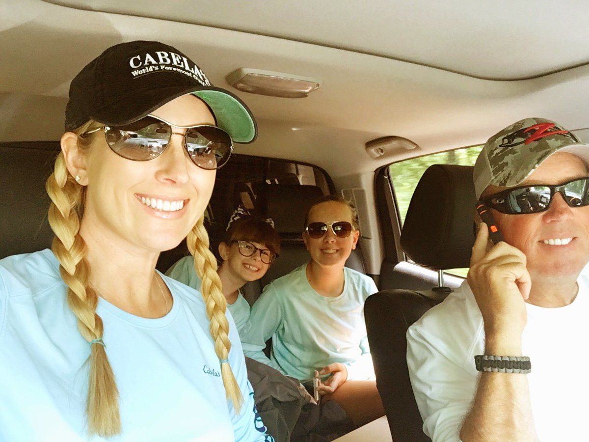 _MistyWalker's tweet photo. Kids fishing tournament today & @davidwalkerfish thought take off was at 4....um no, it's at 3😳 #DriveLikeHell https://t.co/y6EEIlF8A7