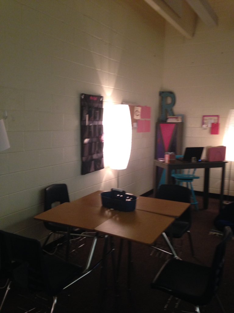 MrsFeO2's tweet photo. Here's to #flexibleseating at high school https://t.co/xeMUdIWHTO