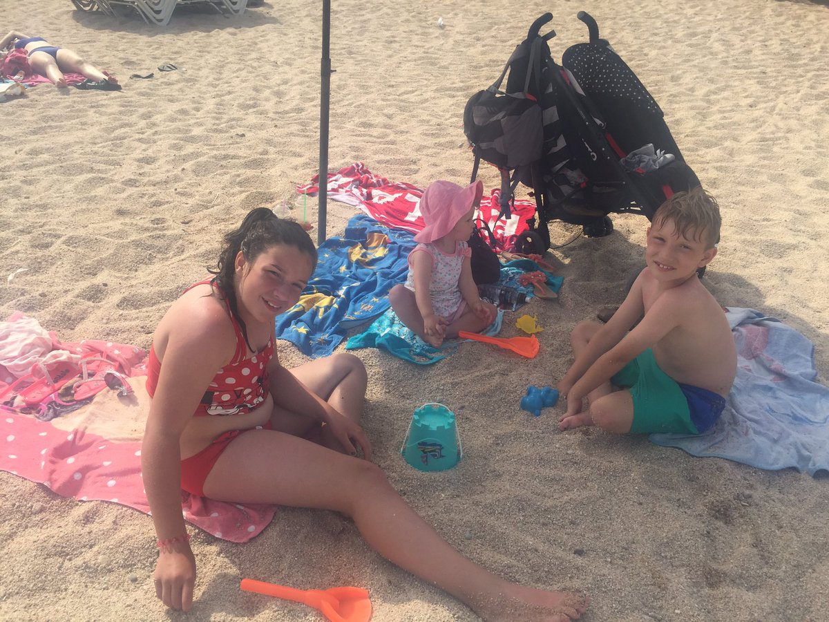Smiler0806's tweet photo. @SherrierCE Millie &amp; Jack had fun in Spain ☀️ https://t.co/8DlRiNctb8