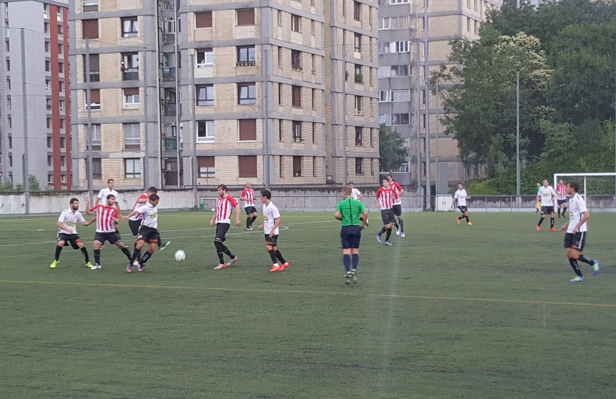 FINAL del 2° PARTIDO del TRIANGULAR: Derrota del Real Unión.

<a href="/PasaiaKEoficial/">Pasaia K.E.</a> (Aguilera) 1-0 #RealUnión #Amistoso