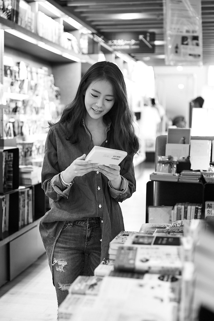 KARA_Brasil's tweet photo. [IMAGEM] Updates nos sites MelOn e Bugs com fotos da Seungyeon. (3/4)

via: OneHallyu https://t.co/sWNPYrVeNX