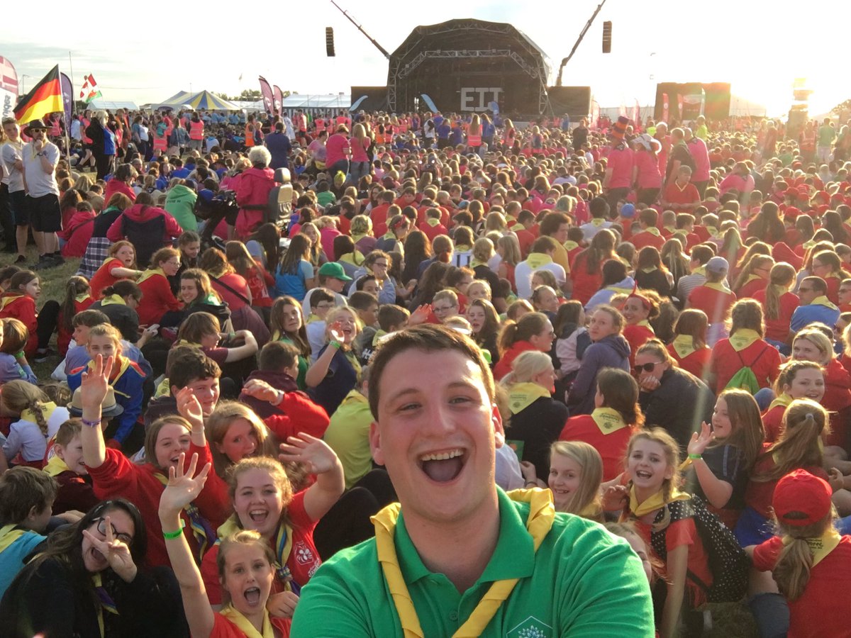 saulie10's tweet photo. So many people!!!! #openingceremony #EIJ2016 @EIJ2016 https://t.co/jvfYtiAj8s