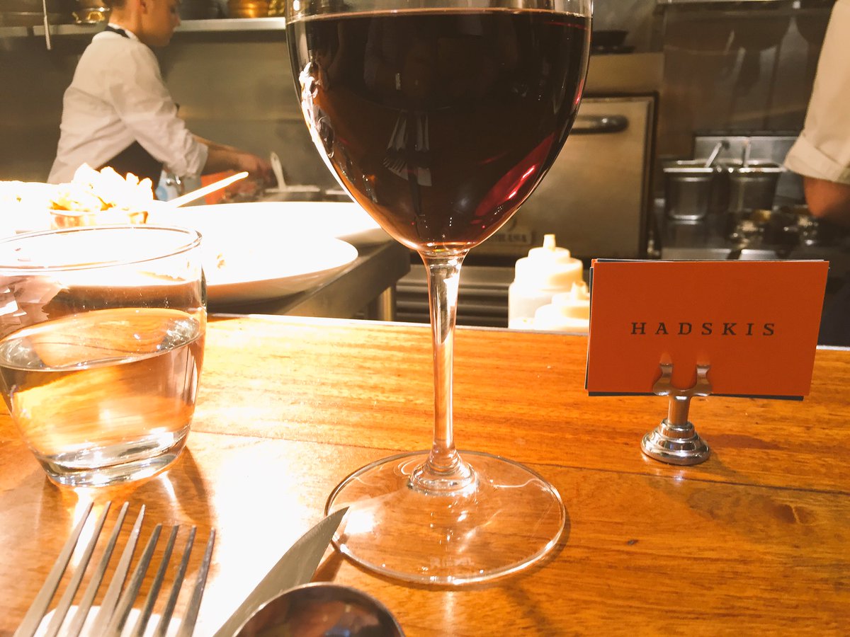ShaneRaftery's tweet photo. Looking forward to Dinner @hadskis_ Can't get any closer to the #chef! #Yum #Malbac https://t.co/5GNU9nI9CC