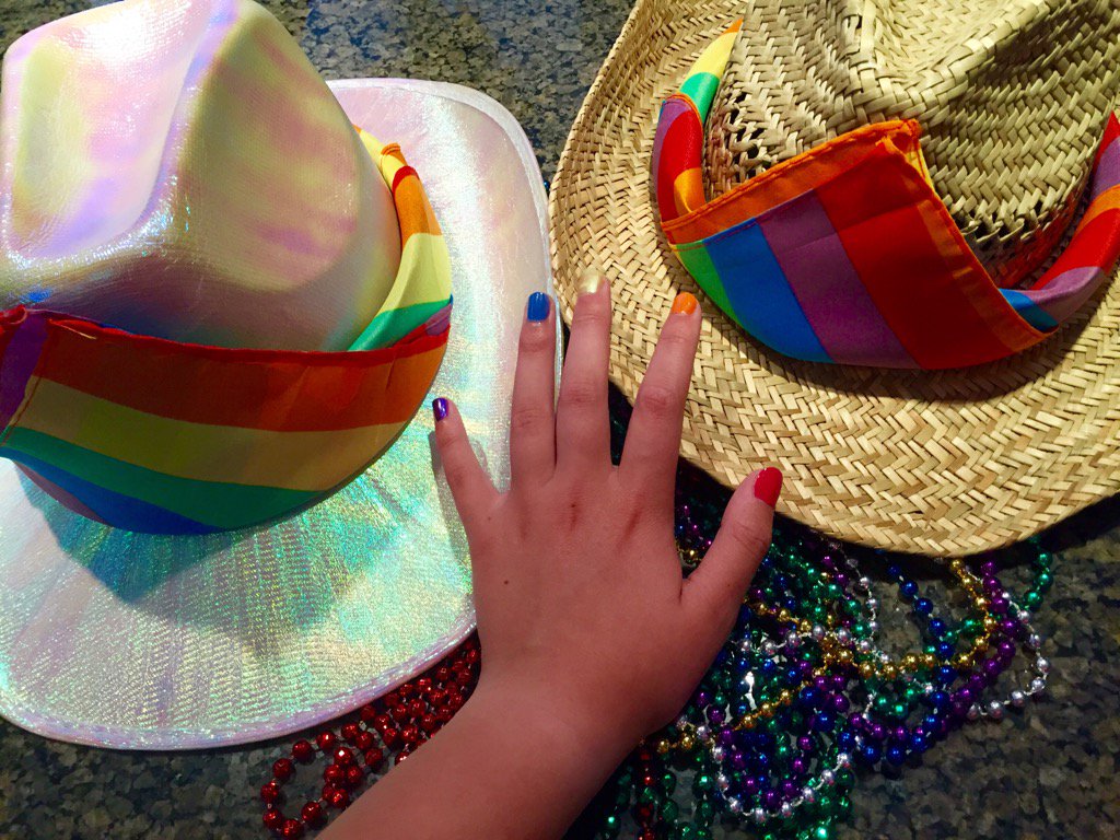 sofaspuds's tweet photo. Prepping for the YVR Pride Parade tomorrow!  #ForeverProud https://t.co/dyYKPcB6mA
