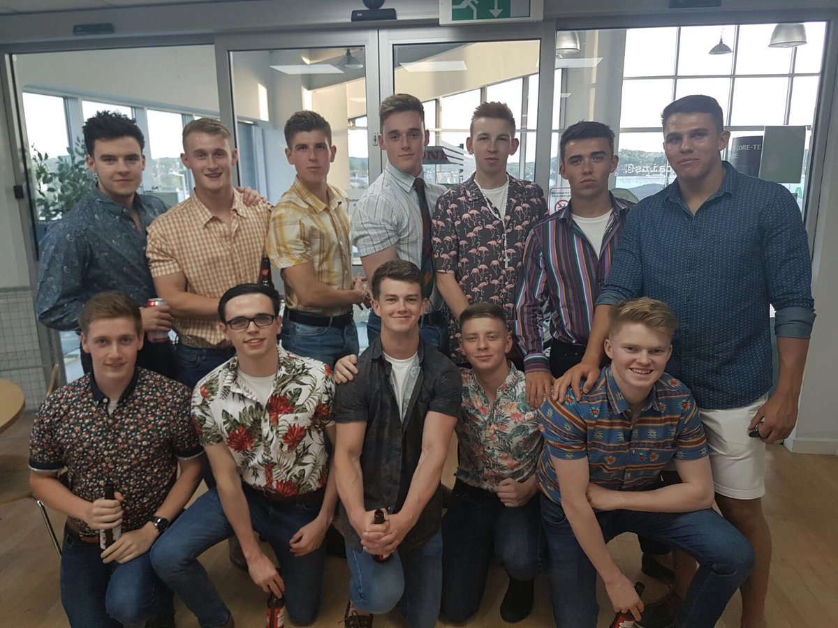 RealBryntirion's tweet photo. Real Bryn presentation 2015-16 https://t.co/OrHXUrfs2L