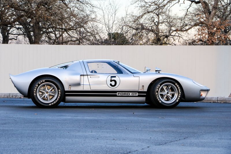 kruseclassics's tweet photo. #CAV 1966 #Ford #GT40 No.100 in #Austin on Sept.10. #ferrarikiller #DKC #ATX https://t.co/eX7jE08gpu