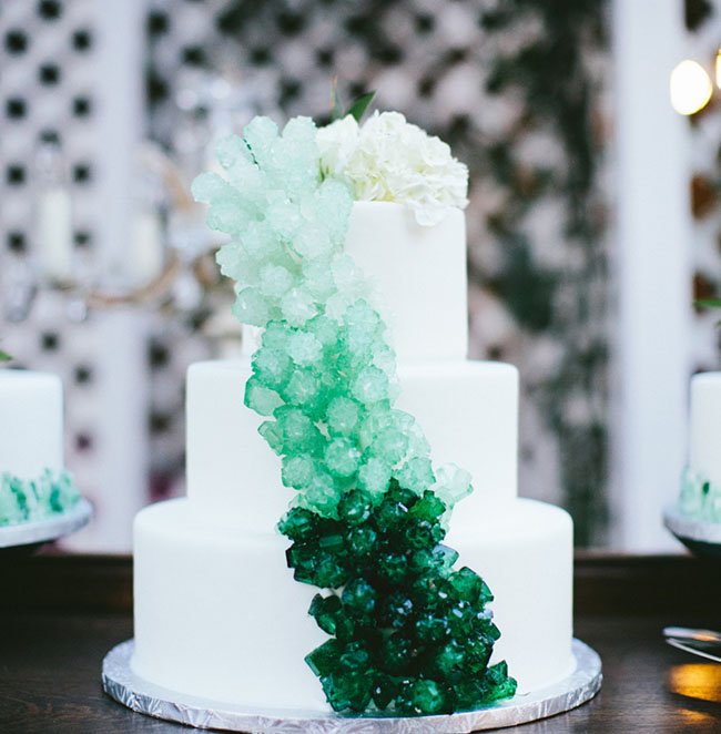 iannewtonvideo's tweet image. 21 Beautiful &amp;amp; Unique Wedding Cakes - bit.ly/2arx2Ya
