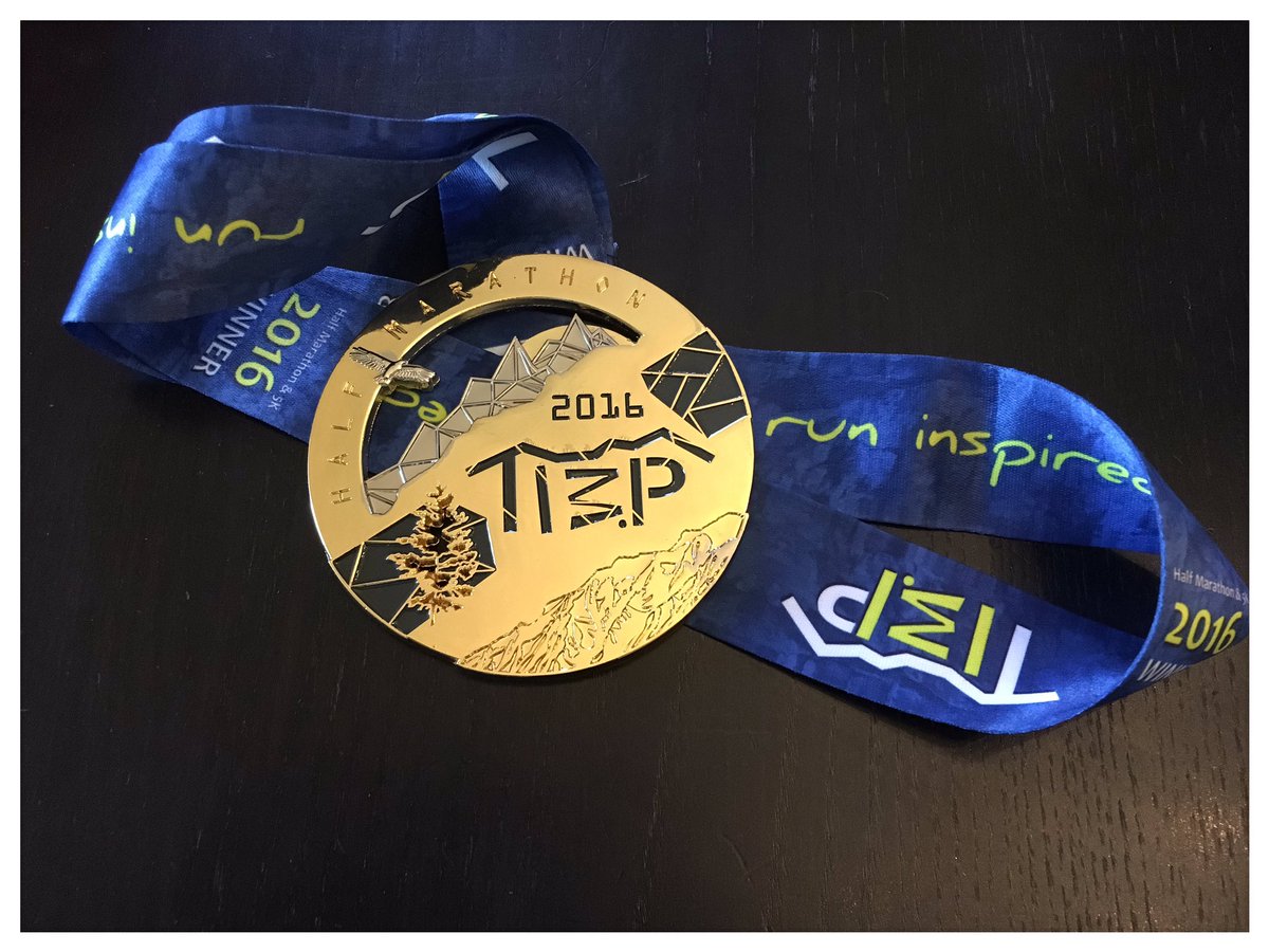 30threehour's tweet photo. Hardware. #timphalf #HalfMarathon #earlytrainingrunwithabonus https://t.co/BffACbE1Fd