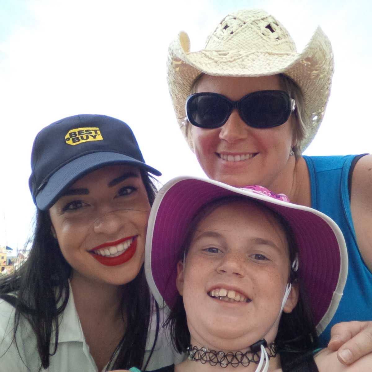monica_jay's tweet photo. #turnSummerOn #bbyBuskerFest #Halifax https://t.co/8rChbSuH4W