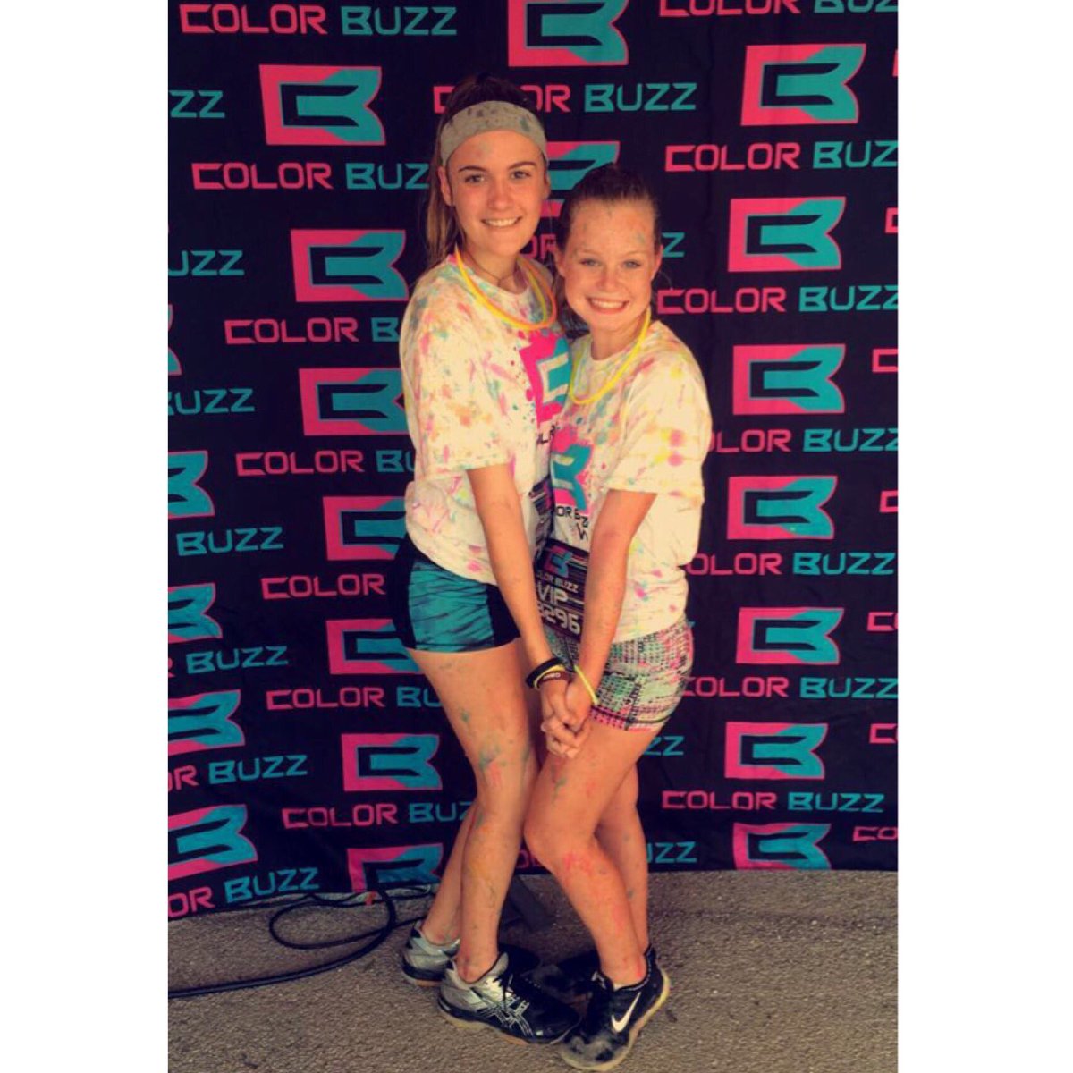 kkorttniee's tweet image. #colorbuzz