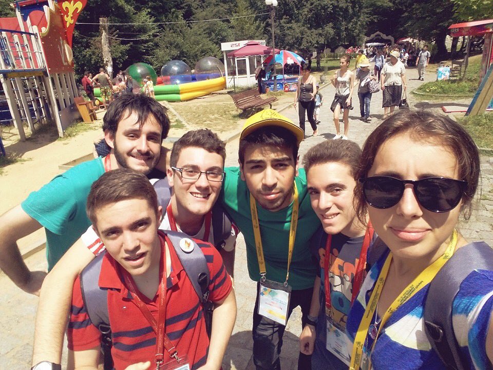 programaOAQ's tweet photo. Hoy día de excursiones. Los chicos visitaron Sighnaghi, Borjomi &amp; Rabati Castle. https://t.co/n8hRIH9RaJ