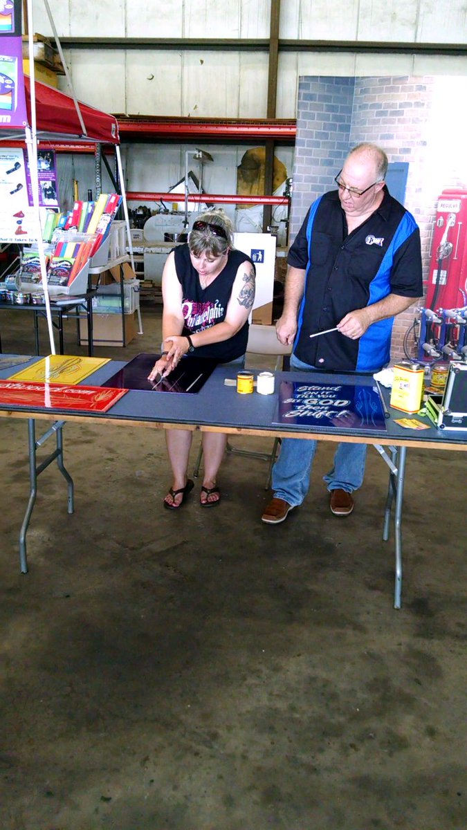 mysticintention's tweet photo. @EastwoodCo  learning pinstriping https://t.co/1xnvuydLGw