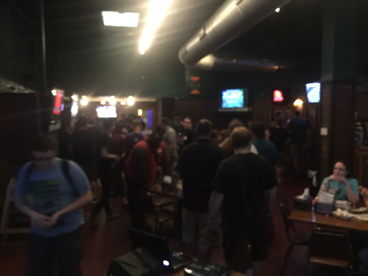 xReadPHNXx's tweet photo. #twitchstlmeetup https://t.co/P28id5kxQ1