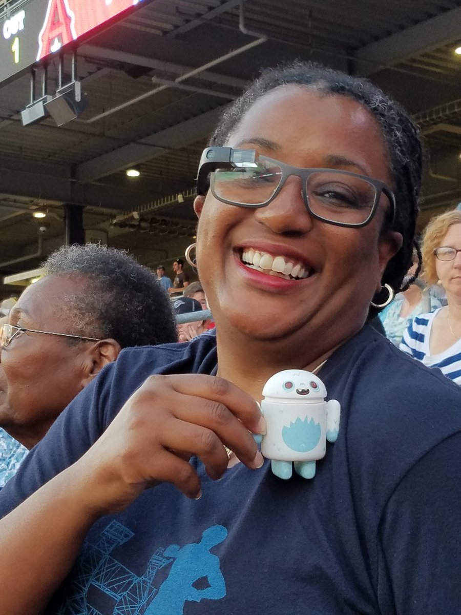 TweetsByYeti's tweet photo. I ran into @SMTulsa at the @TulsaDrillers game tonight. She's a funny lady. #SMTulsa #YetisInDrillVille https://t.co/CiEaAnxW23