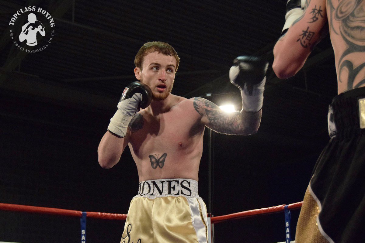 Dragonsboxing's tweet photo. @TeamJonesBoxing makes the permanent step to Welterweight 
https://t.co/ZcSpUaY5Gq
#boxing #boxingnews #welshboxing https://t.co/PqMziju98P