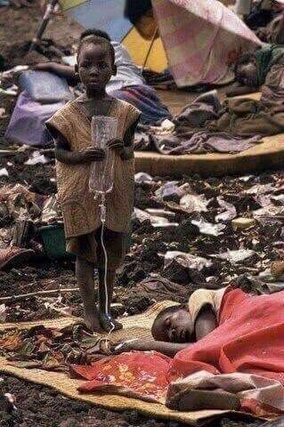 إذا مللت من فراشك الوثير
وبيتك المريح ،وسيارتك القديمة ،وثيابك المتعددة وطعامك المكرر ،فتصور أنك النائم أو القائم !!