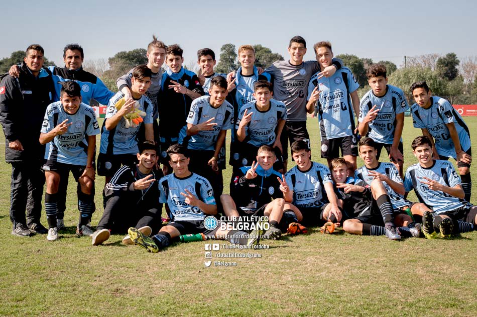 Belgrano's tweet photo. #JuvenilesAFABelgrano | #Belgrano es único puntero en #Octava y saca 4 puntos a los escoltas
https://t.co/aKlT45pRFS https://t.co/JeW8XtSfZ9