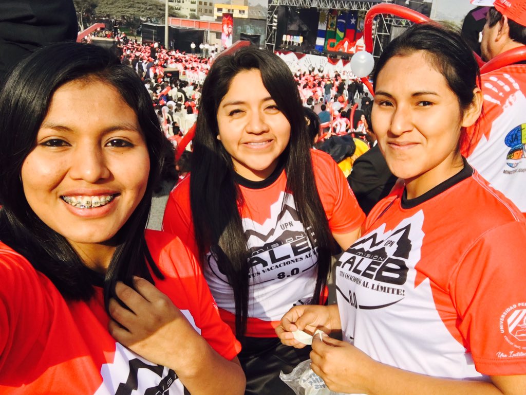 IrmaLuzmia's tweet photo. Mi talento! Mi ministerio! Clausura #Caleb8.0 #Yovoy @AdventistaMiCOP @Yleng_Lanazca https://t.co/9kKaO9LFZN