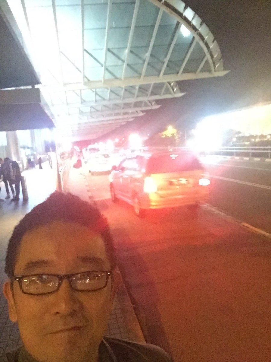 MartinSoong's tweet photo. #0-Dark-Hundred. Deploying #DPS w/#TeamCNBC for #FRBNY/BI East-West gabfest. @CNBCi https://t.co/h86u3vEU3e