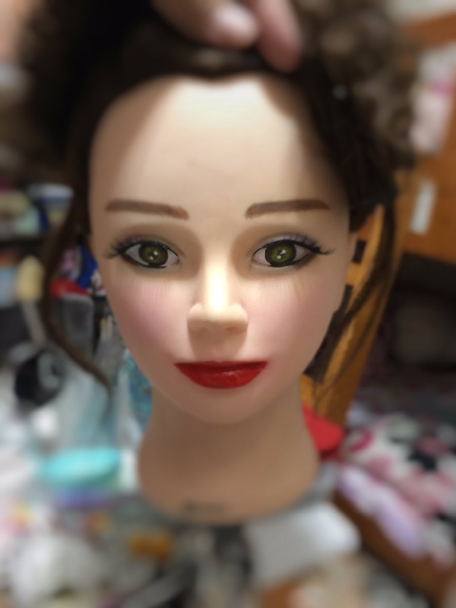 chel_3104's tweet photo. 女子ってこんなもん🙂✋🏻💗

#WigMAKE #自己満 #完了 #😋
#今から寝る #9時半からバイト
#100㌫寝坊する https://t.co/NXuPdmXAPW