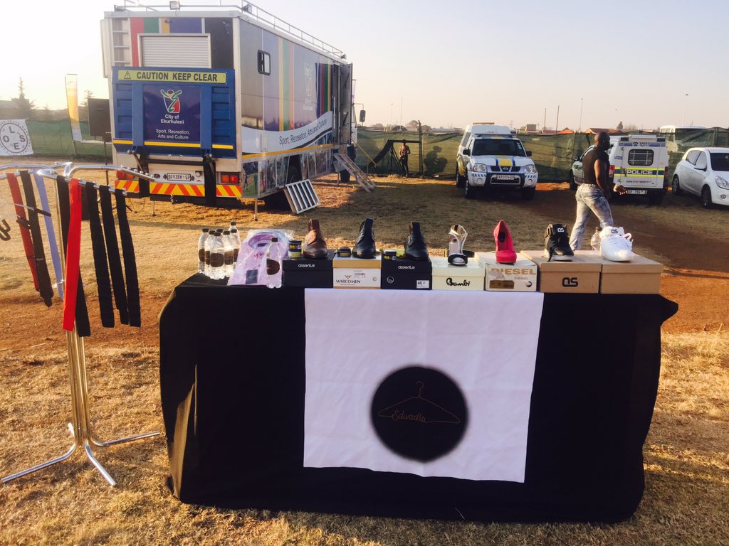 SdwadloStore's tweet photo. Third Pop up store #EkhurhuleniYouthPopupfest #Sdwadlo https://t.co/nj4gzSBPXX