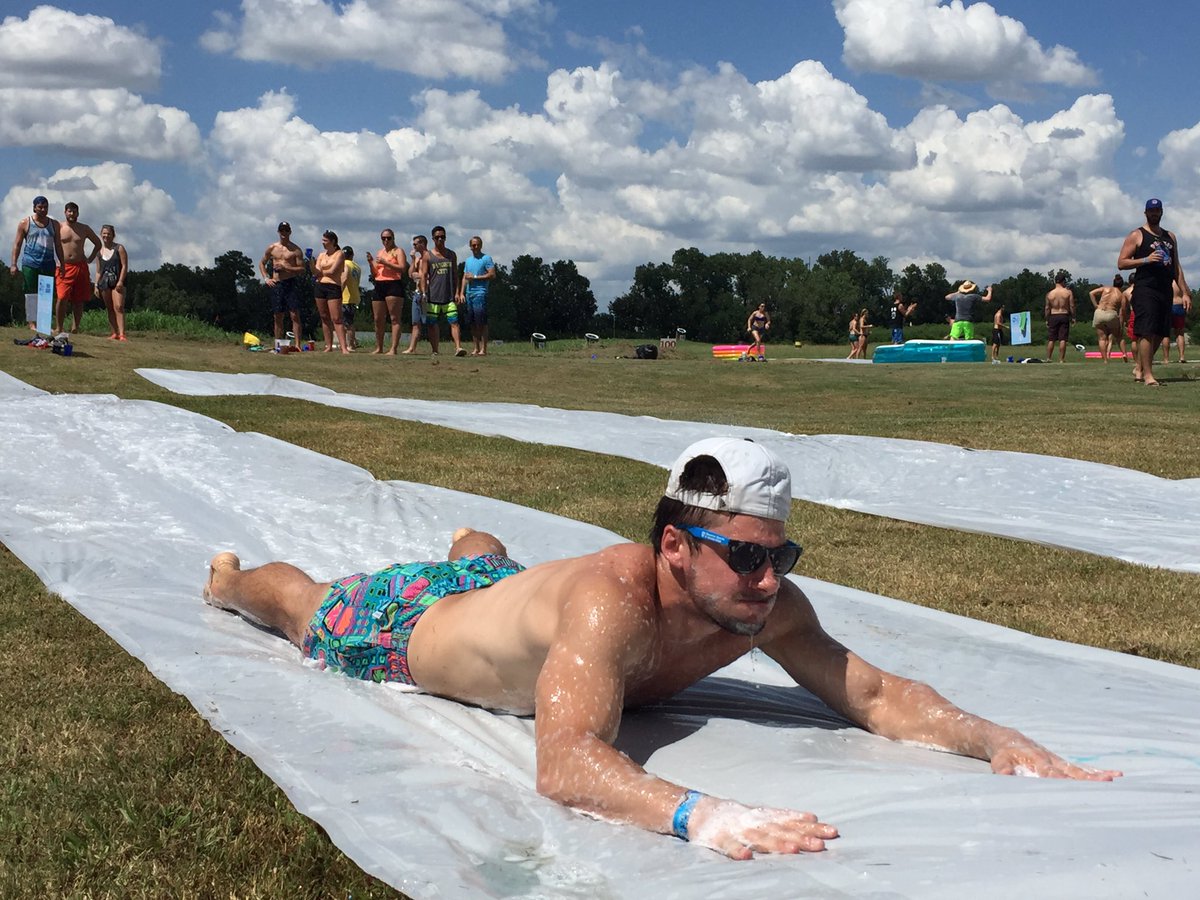 HoustonSSC's tweet photo. If you're not here, you're missing out! #SplashBash2016 #HoustonSSC 💦 https://t.co/MhJeyEFcKF