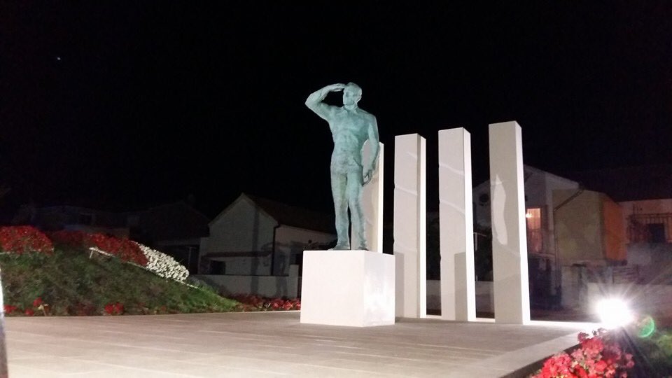 marajukic's tweet photo. Dan općine Pakoštane obilježava se 31.07. dan kada su 91' poginuli hrvatski branitelji predvođeni Mirom Barešićem. https://t.co/0yUTnZaANW
