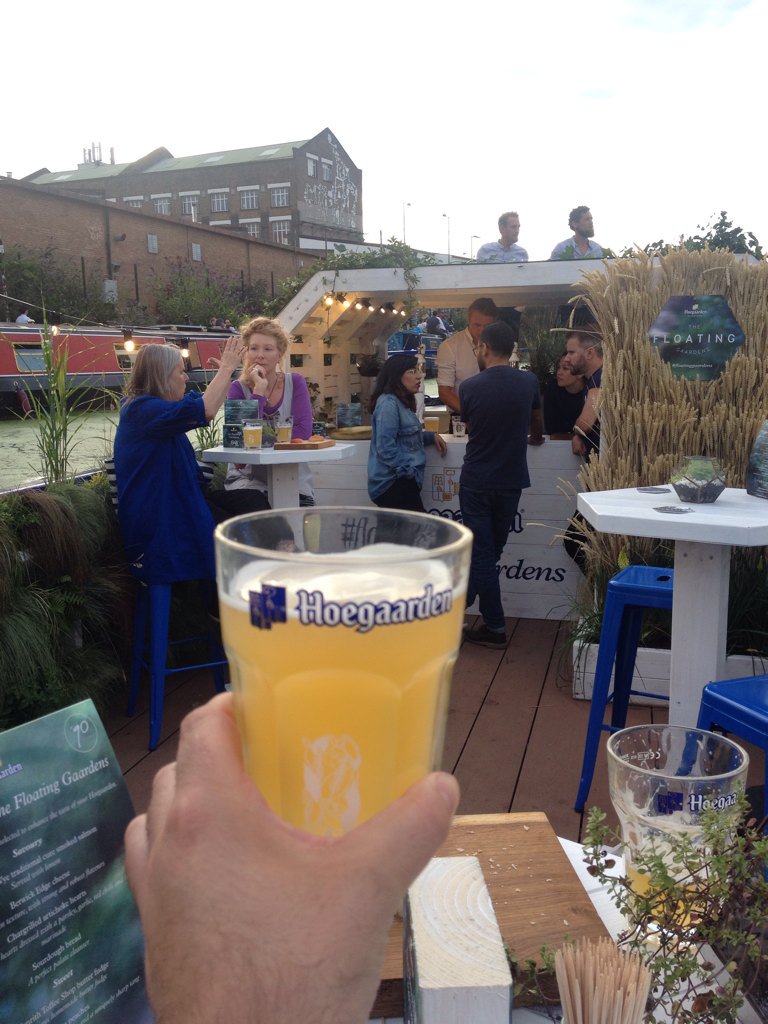 neilhassall's tweet photo. The #floatinggaardens in #London were rather beer-rilliant today. Thanks @Hoegaarden ! #beer #Hackney https://t.co/KQNwUfa9ZQ