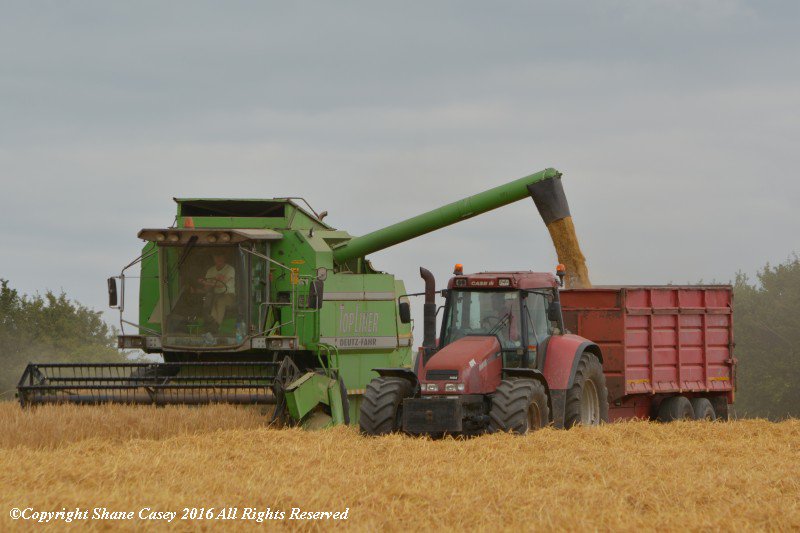 #harvest16 <a href="/kevin_looby/">kevin looby</a> thanks for earlier, got some decent snaps, best of luck with the rest of the harvest