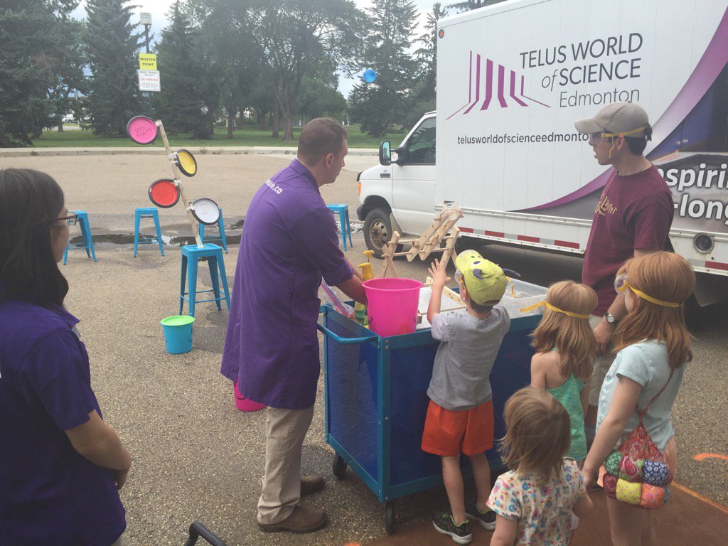 TWoSEdm's tweet photo. We're launching #WaterBalloons with #Catapults today!!!! Super fun time in the #ScienceGarage! #MyTWOSE https://t.co/YaIqUDi8yO