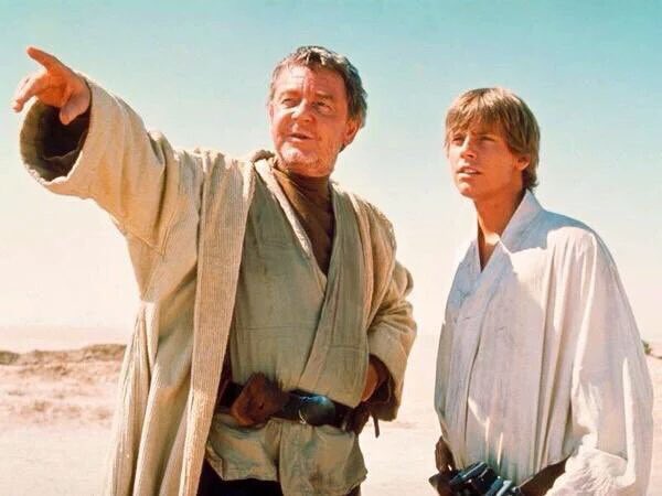 CapitanAdobo's tweet photo. -Ya se ven los ciriales.
#StarWarsAndaluz https://t.co/Xk9CbdWQ0n