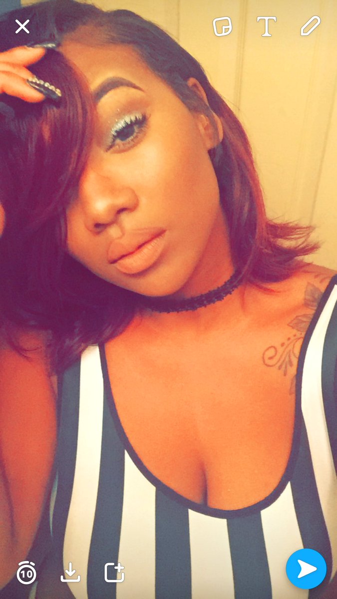 trixietangmilly's tweet photo. Ready For #TooHotForClothes16 💨⛽️💕 https://t.co/Jl0M6hULD2