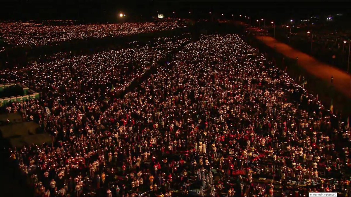 agencja_KAI's tweet photo. Spokojniej nocy na #CampusMisericordiae #Krakow2016 #PopeInPL https://t.co/OBceMnVXd6