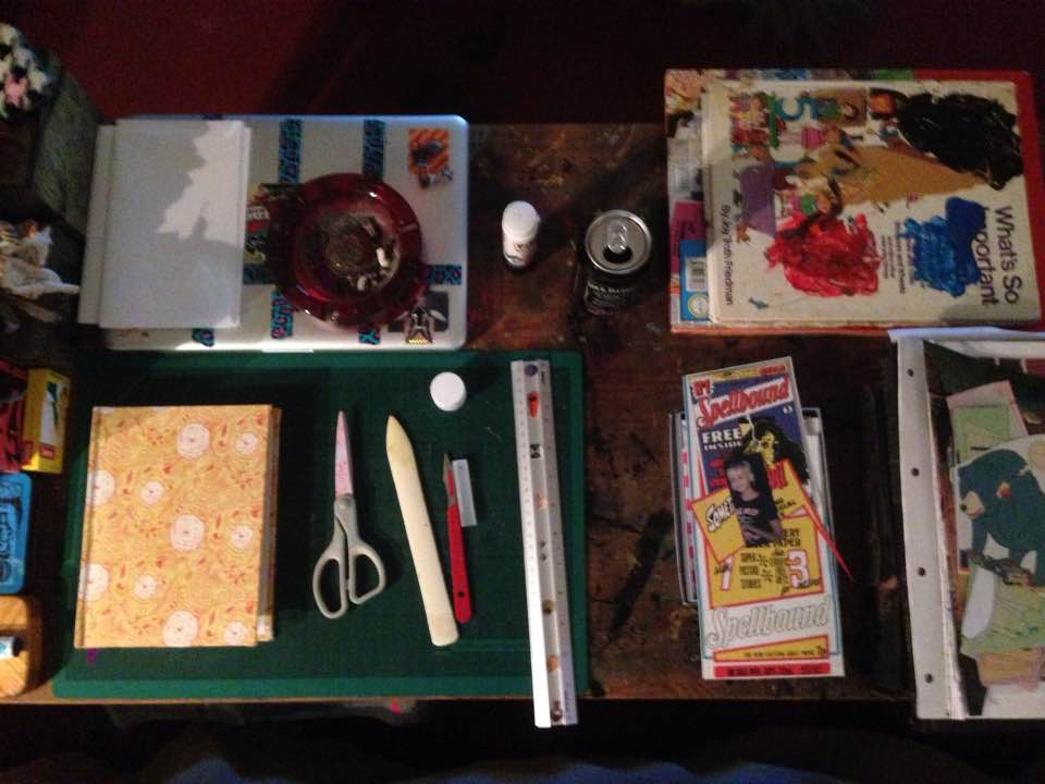 me_presents's tweet photo. me presents... this eve*s workspace *new workbook/catalogue started* feels good ^_^ #bookart #collage #diy #fineart https://t.co/X91mY0QM4g