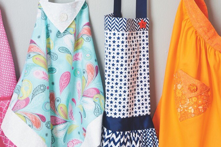 SpringHPress's tweet image. Happy #BestFriendsDay! We're grabbing Fabulous Fat Quarter aprons to cook with girlfriends  springhousepress.com/new-products/f…