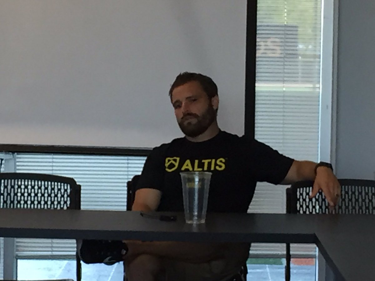 ALTIS's tweet photo. Know your athletes cultural background - build perspective around their training @Coach_BrettB
#SuperACP https://t.co/kggo1FdOib