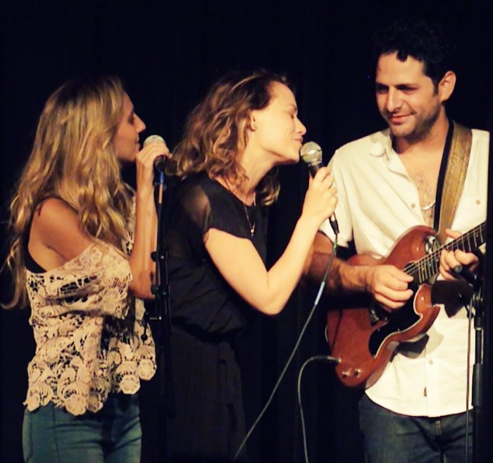 teatrudy's tweet image. @BethanyJoyLenz @FirepitBand Thanks for a Fabulous night of Music in Boston! We had summer night to remember!!