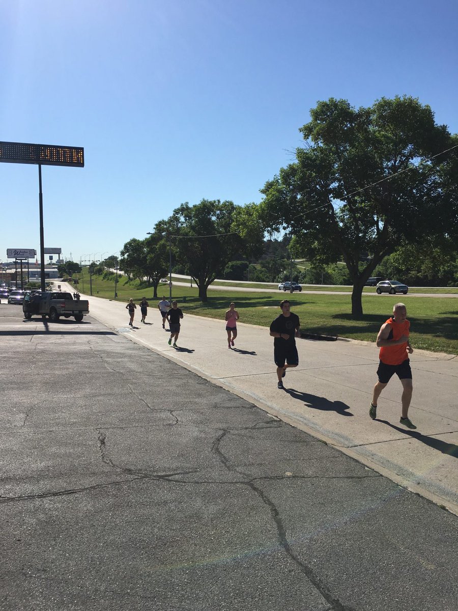 CFOmaha's tweet photo. Workout of the day 163107 - https://t.co/Y7sgHFtmiR https://t.co/irJLuLkTAc