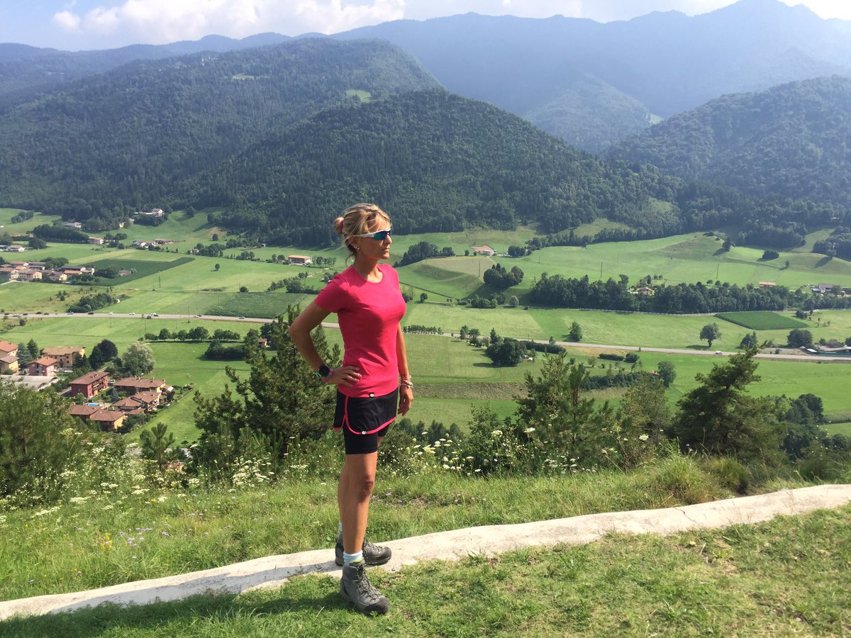 DanielaSchicchi's tweet photo. Infinitamente felice! @redarewoolution #Rewoolution #OrobieUltraTrail #followtheleadersheep #OUT #GTO https://t.co/BWXFb3lsQq