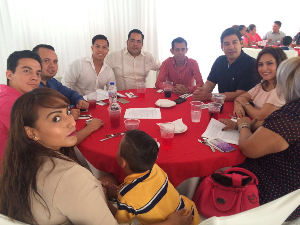 IsaiasGCroc's tweet photo. Buenas tardes, los saludo desde La Paz, nos reunimos con Priístas de los 5 municipios del estado de #BCS. https://t.co/dW48NkhMt4
